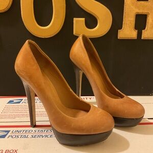 Women’s Tan Platform High Heel Pumps